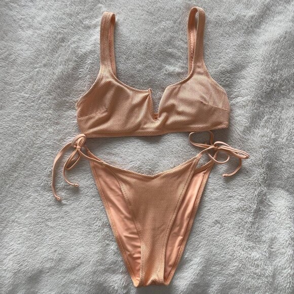 Aerie | Light coral peach "cheekiest" high cut bikini set | Size M - Picture 1 of 5